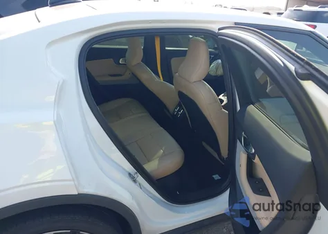 2021 Polestar 2 Launch Edition z USA, uszkodzony, nr VIN LPSED3KA4ML015311